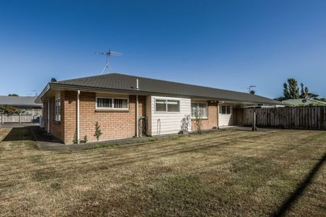 Photo of property in 17b Villa Grove, Paraparaumu, 5032