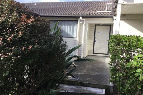 Photo of property in 8c Schnapper Rock Road, Schnapper Rock, Auckland, 0632
