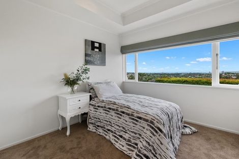 Photo of property in 14 Bank Street, Hillcrest, Auckland, 0627