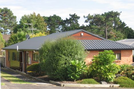 Photo of property in 136 Lynwood Road, New Lynn, Auckland, 0600