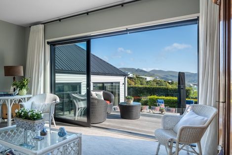 Photo of property in 285 Cannon Hill Crescent, Mount Pleasant, Christchurch, 8081