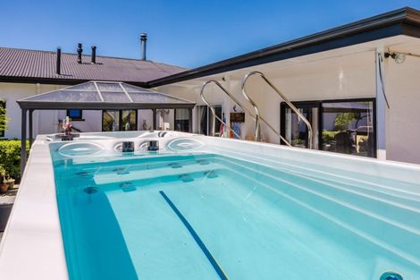 Photo of property in 20 Domain Road, Waipawa, 4210