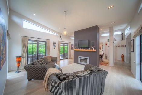 Photo of property in 80 Kent Terrace, Taradale, Napier, 4112