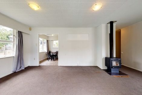 Photo of property in 30 Thomson Grove, Stokes Valley, Lower Hutt, 5019