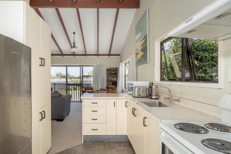 Photo of property in 1 Norfolk Place, Tairua, 3508