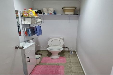 Photo of property in 82 Malaspina Place, Papatoetoe, Auckland, 2025