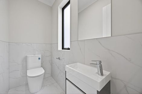 Photo of property in 2 Ballyalton Crescent, Flat Bush, 2019