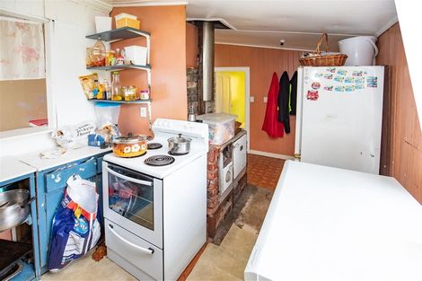 Photo of property in 12 Threadneedle Street, Greymouth, 7805