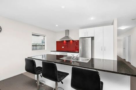 Photo of property in 98 Popokatea Drive, Takanini, 2112