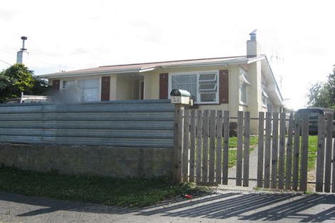 Photo of property in 23 Camellia Avenue, Aramoho, Whanganui, 4500