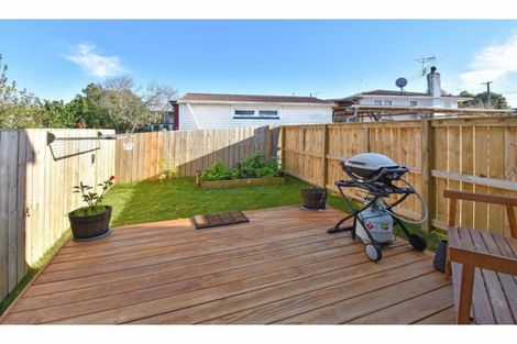 Photo of property in 8b Totara Road, Manurewa, Auckland, 2102