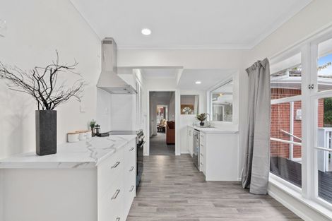 Photo of property in 33 Roosevelt Road, Western Heights, Rotorua, 3015