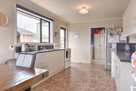 Photo of property in 19 Charlton Road, Gore, 9710