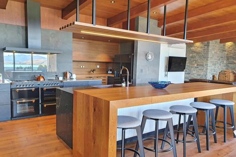 Photo of property in 16 Mistake Drive, Lake Tekapo, 7999