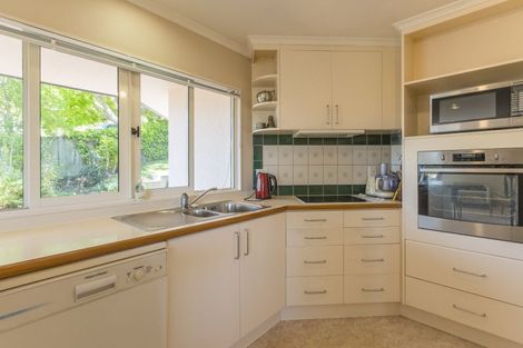 Photo of property in 7 Amokura Street, Waikanae, 5036