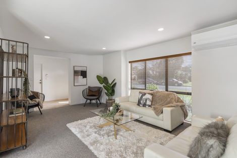 Photo of property in 22 Davington Way, Burswood, Auckland, 2013