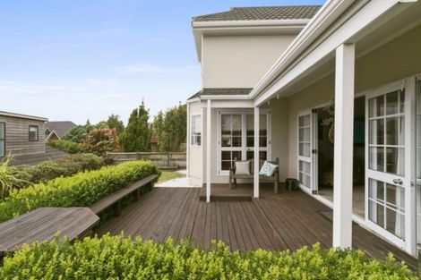 Photo of property in 12 Ronald Woolf Place, Churton Park, Wellington, 6037