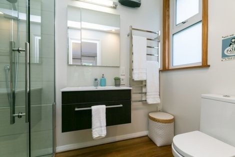 Photo of property in 77 Mantell Street, Seatoun, Wellington, 6022