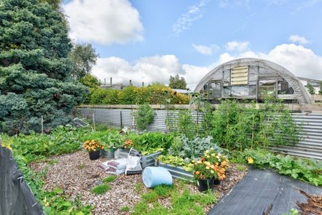 Photo of property in 54 Hunter Street, Edendale, 9825