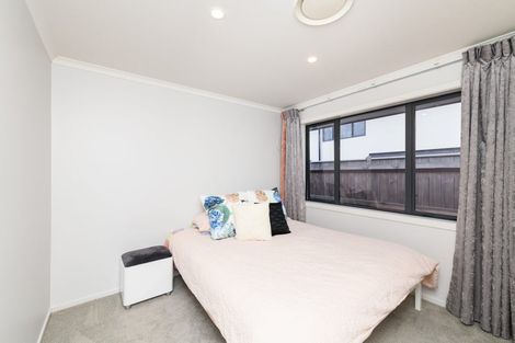 Photo of property in 55 Vaucluse Heights, Fitzherbert, Palmerston North, 4410