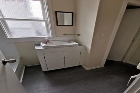 Photo of property in 71 Pirie Street, Mount Victoria, Wellington, 6011