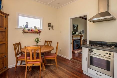 Photo of property in 175 Houghton Bay Road, Houghton Bay, Wellington, 6023