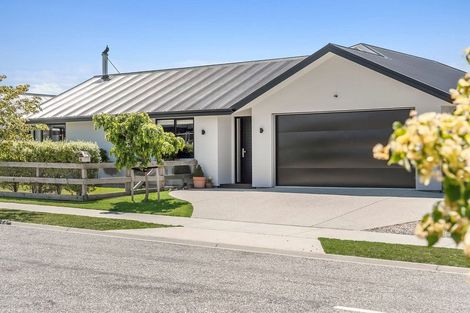 Photo of property in 4 Rua Street, Albert Town, Wanaka, 9305