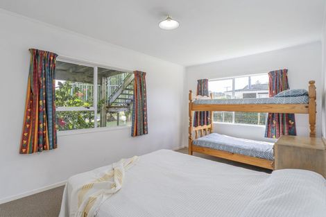 Photo of property in 20 Hardy Place, Cooks Beach, Whitianga, 3591