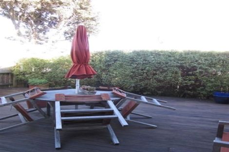 Photo of property in 54a Ranui Terrace, Tawa, Wellington, 5028