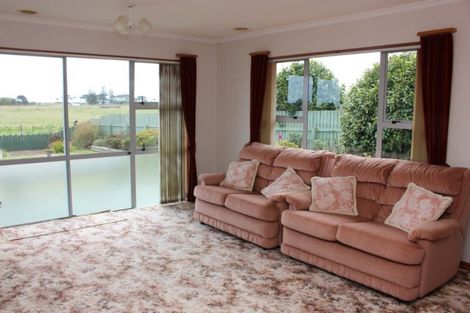 Photo of property in 11 Ponderosa Place, Opunake, 4616