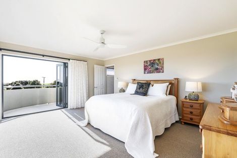 Photo of property in 74 Koru Road, Omata, New Plymouth, 4374