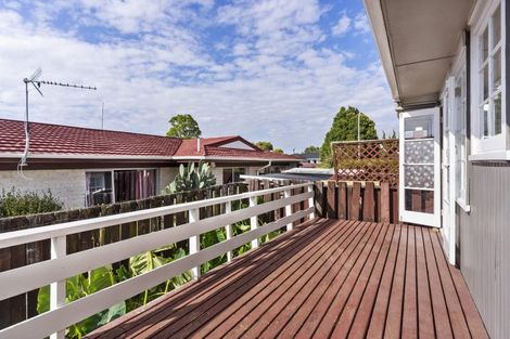 Photo of property in 68a Casuarina Road, Half Moon Bay, Auckland, 2012