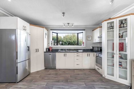 Photo of property in 9 Stephens Street, Waikiwi, Invercargill, 9810