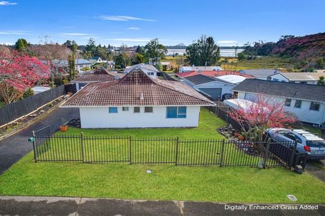 Photo of property in 16 Dingadee Street, Welcome Bay, Tauranga, 3112