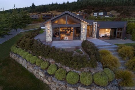 Photo of property in 1 Clearview Street, Wanaka, 9305