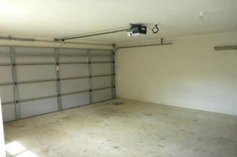 Photo of property in 57 Tiri Tiri Road, Birkdale, Auckland, 0626