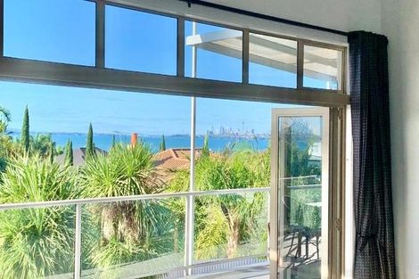 Photo of property in 8 Parani Court, Te Atatu Peninsula, Auckland, 0610