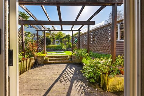 Photo of property in 23 Finlow Drive, Te Atatu South, Auckland, 0610