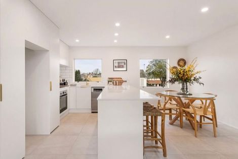 Photo of property in 2/100 Rossall Street, Merivale, Christchurch, 8014