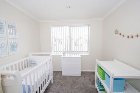 Photo of property in 17 Hakawai Avenue, Takanini, 2112