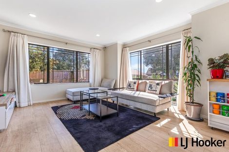 Photo of property in 4 Croftview Road, Wattle Downs, Auckland, 2103