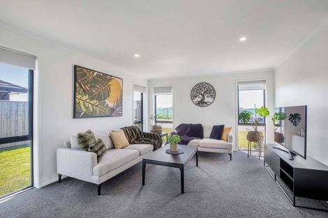 Photo of property in 6 Blackbird Way, Rolleston, 7614