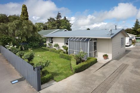 Photo of property in 5 Oxford Street, Marton, 4710