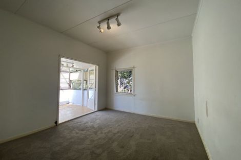 Photo of property in 14 Lincoln Road, Henderson, Auckland, 0610