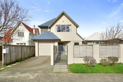 Photo of property in 12 Cambridge Street, Tawa, Wellington, 5028