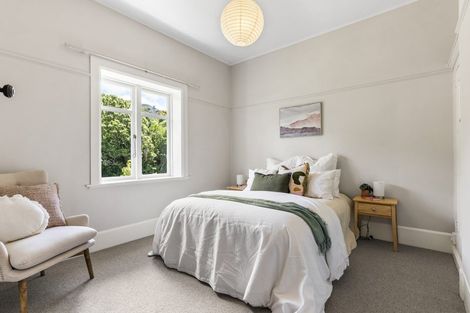 Photo of property in 17 Waikowhai Street, Ngaio, Wellington, 6035