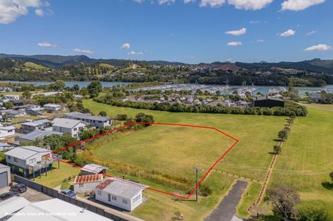 Photo of property in 109 Mako Road, Whangamata, 3620