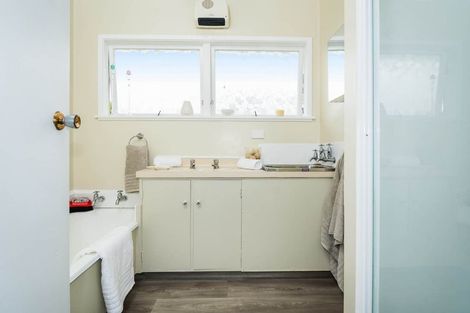 Photo of property in 12 Mayfair Crescent, Mairangi Bay, Auckland, 0630