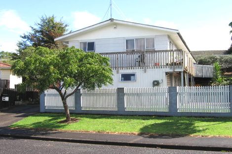Photo of property in 7 Talavera Place, Te Atatu South, Auckland, 0602