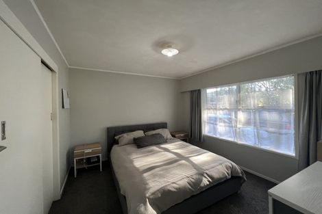 Photo of property in 1/19 Bentley Avenue, Glenfield, Auckland, 0629